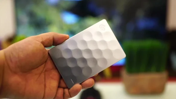 sg-11110105-6v99x-mgn663k4z4zt2d_cover.webp SeagateBackup Plus Ultra 1TB USB3 0 hard disk HDD 2 5 Portable External Hard Drives